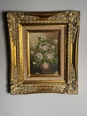 Vintage Floral Oil Painting In Ornate Gold Gilt Wood Frame 10x11in Beautiful